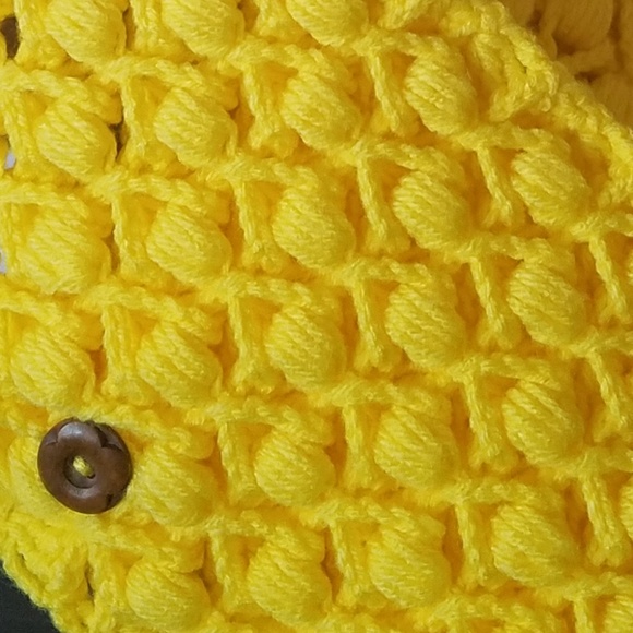 Scarf, Cowl - Picture 3 of 4